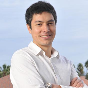 Photo of Kerwyn Huang, PhD